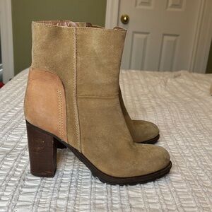 Rebels leather booties with wood heel